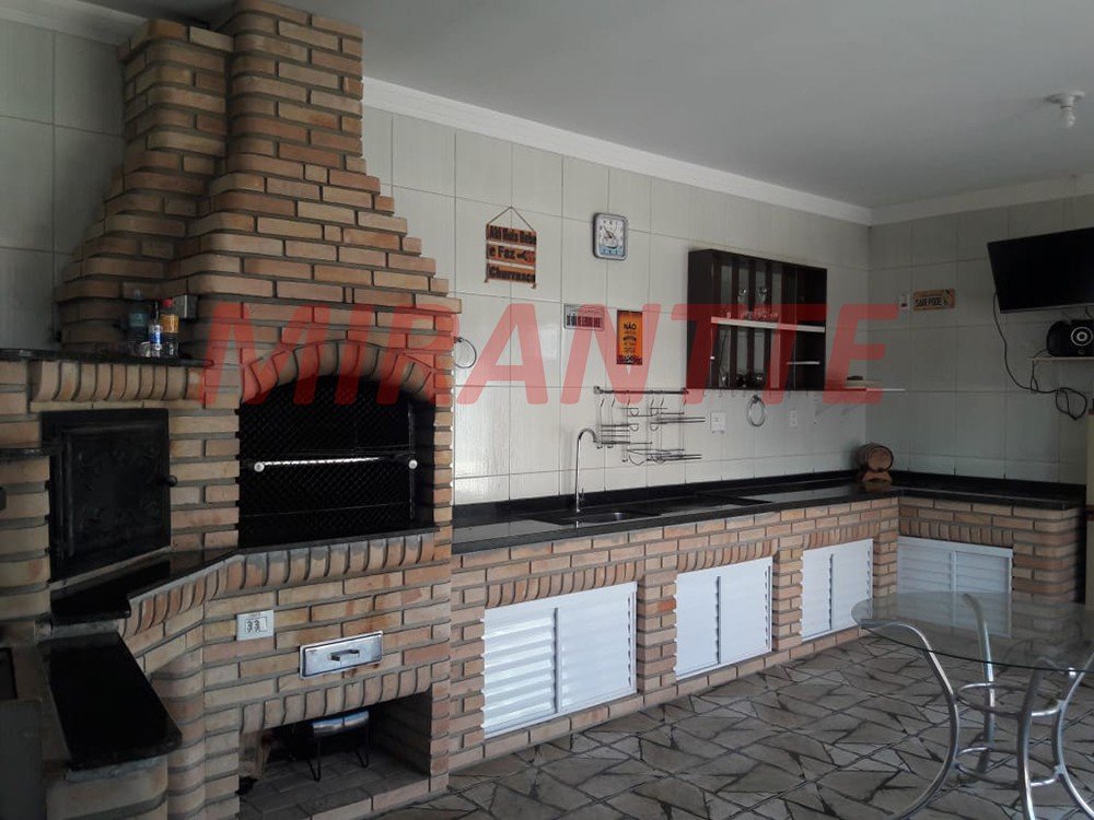 Casa terrea de 251m² com 3 quartos em Maracanã