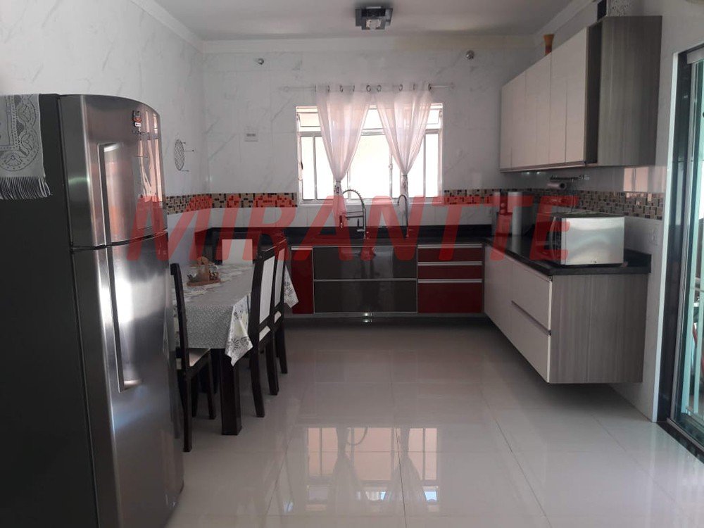 Casa terrea de 251m² com 3 quartos em Maracanã