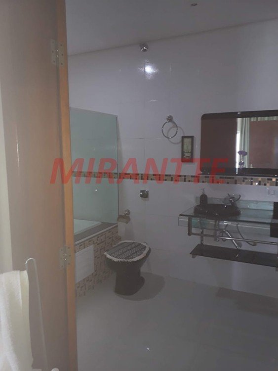 Casa terrea de 251m² com 3 quartos em Maracanã
