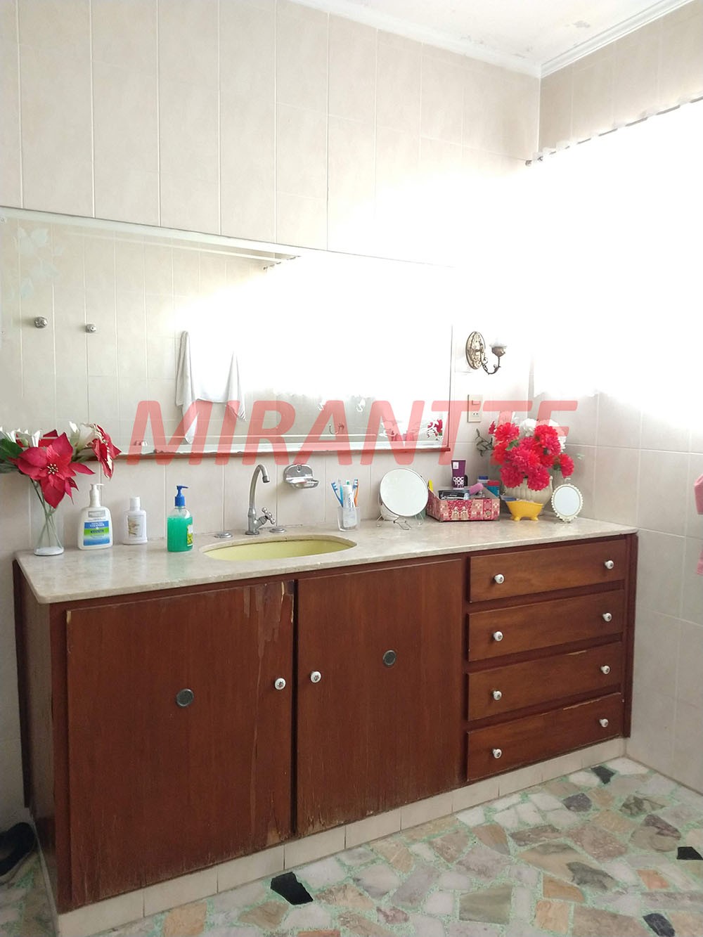 Casa terrea de 385m² com 2 quartos em Jardim Aliança