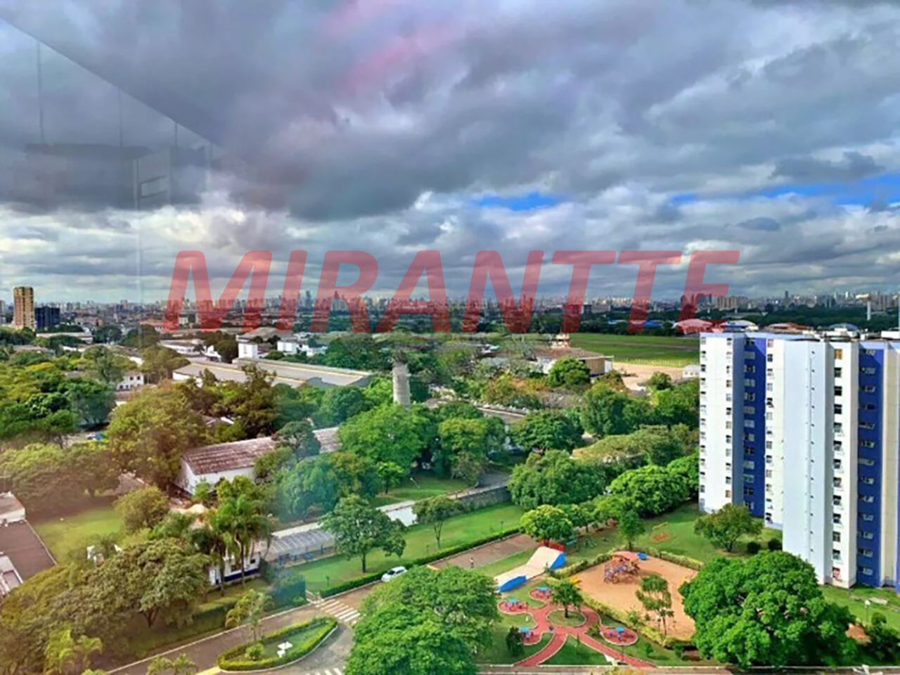 Apartamento de 206m² com 3 quartos em Santana