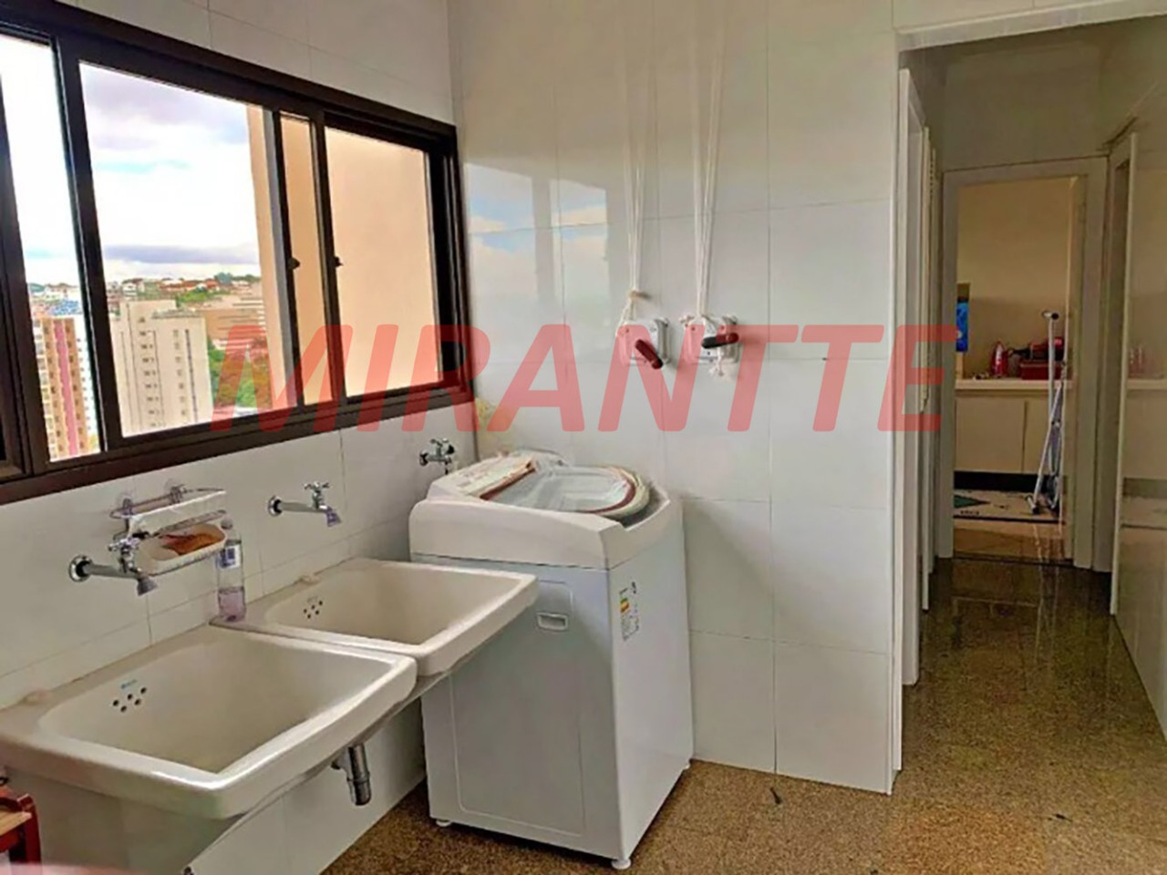 Apartamento de 206m² com 3 quartos em Santana