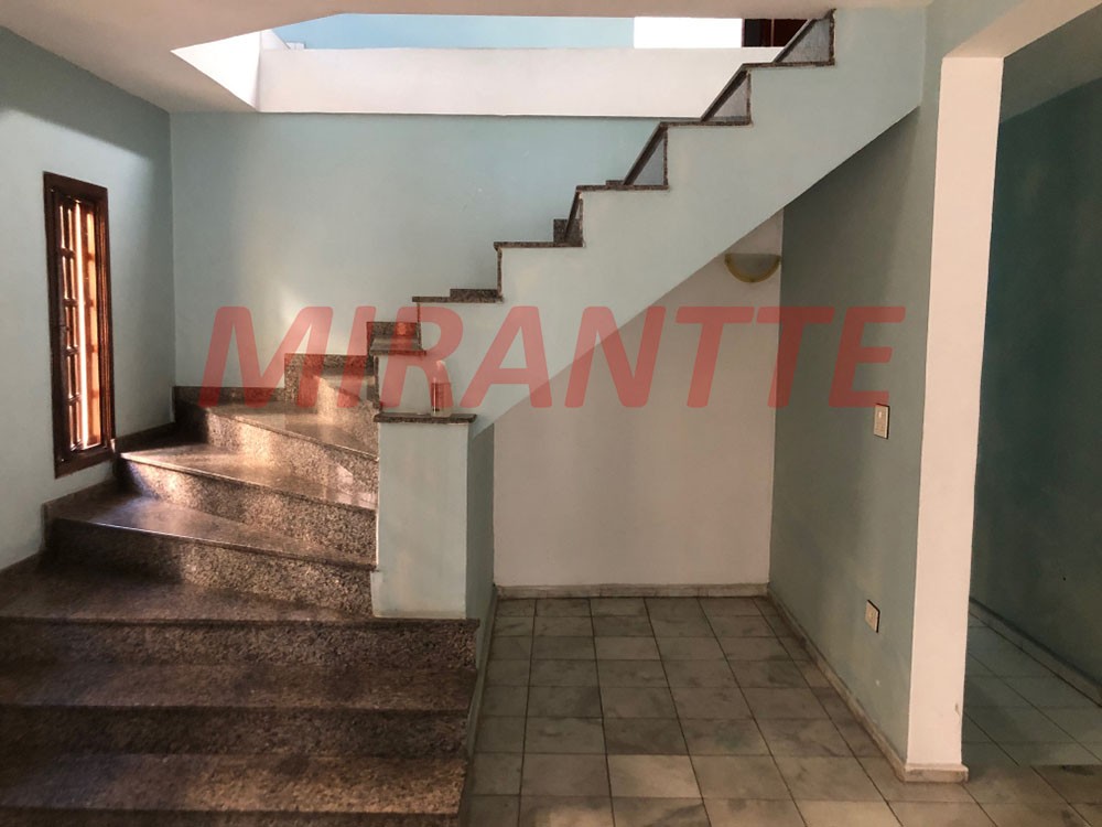Sobrado de 315m² com 4 quartos em Vila São Judas Tadeu