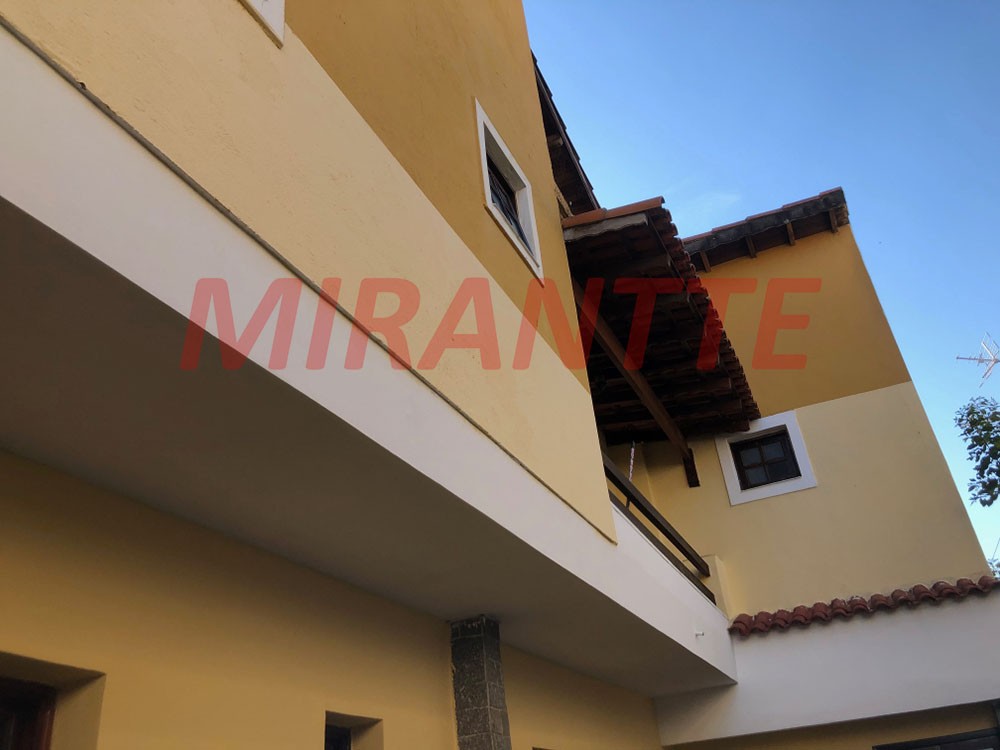 Sobrado de 315m² com 4 quartos em Vila São Judas Tadeu