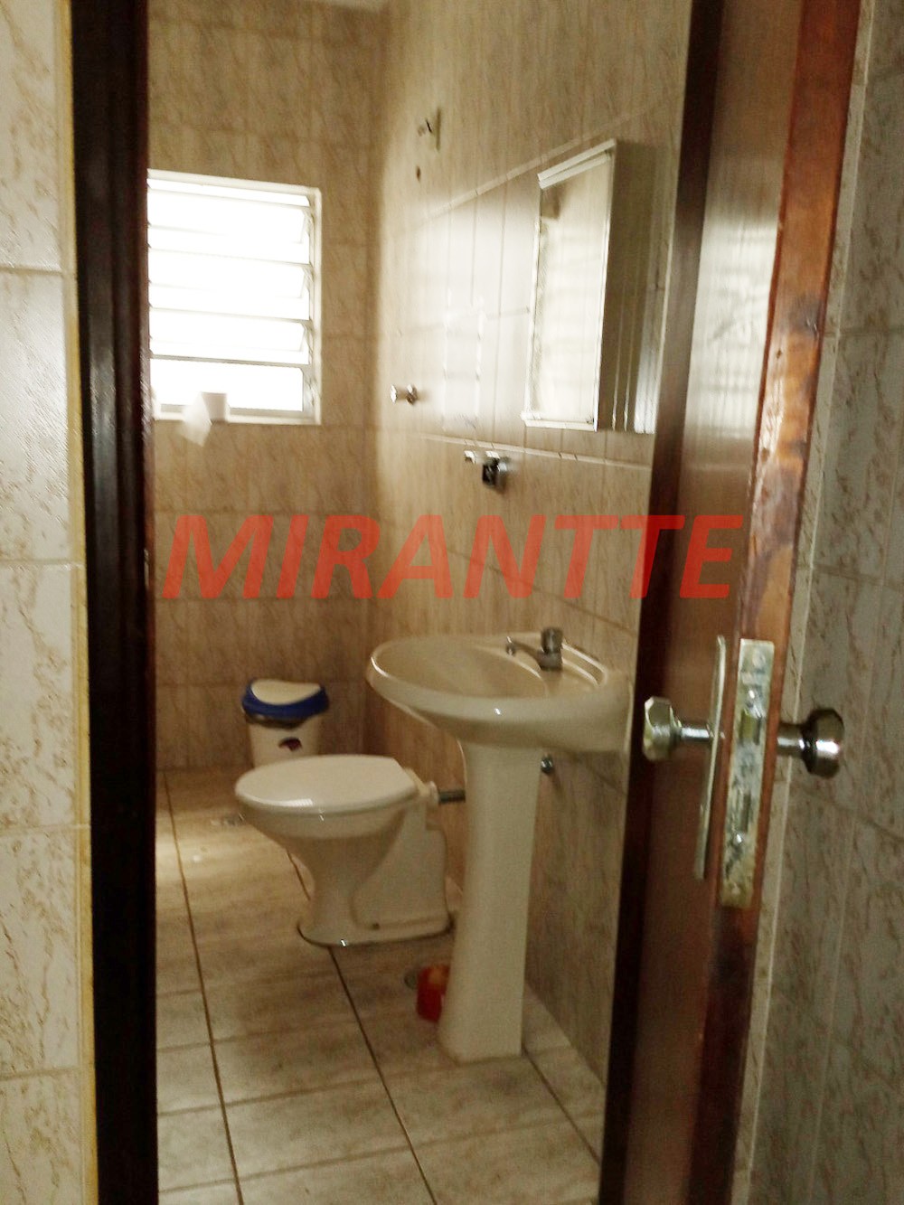 Galpao de 890m² em Parque Peruche