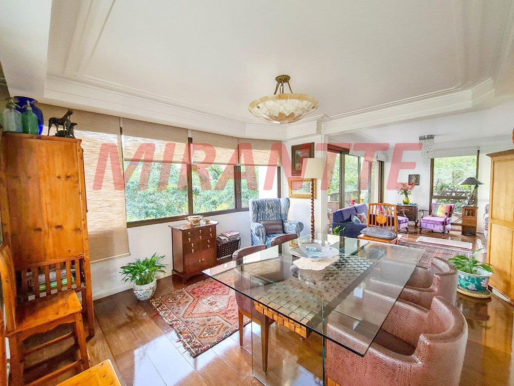 Apartamento de 200m² com 3 quartos em Campo Belo
