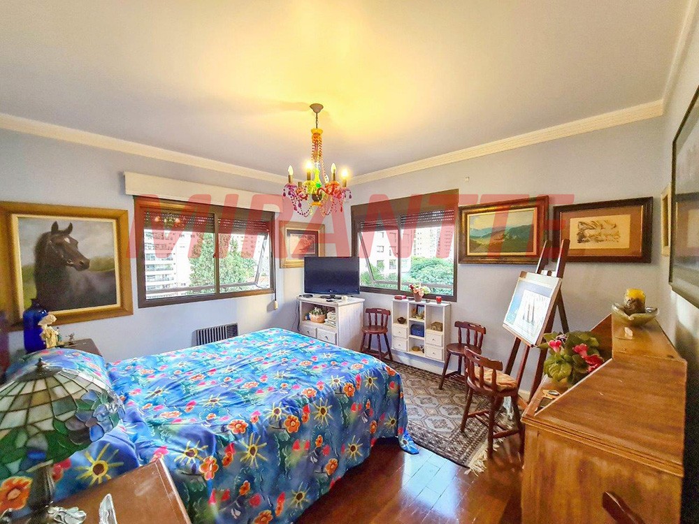 Apartamento de 200m² com 3 quartos em Campo Belo