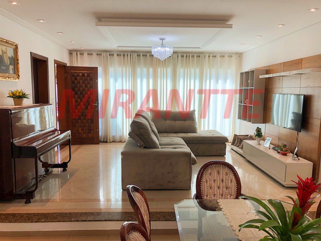 Casa terrea de 230m² com 3 quartos em Vila Milton