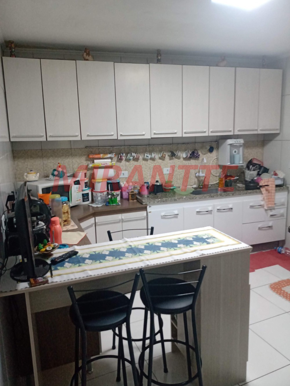 Sobrado de 200m² com 6 quartos em Jardim Peri