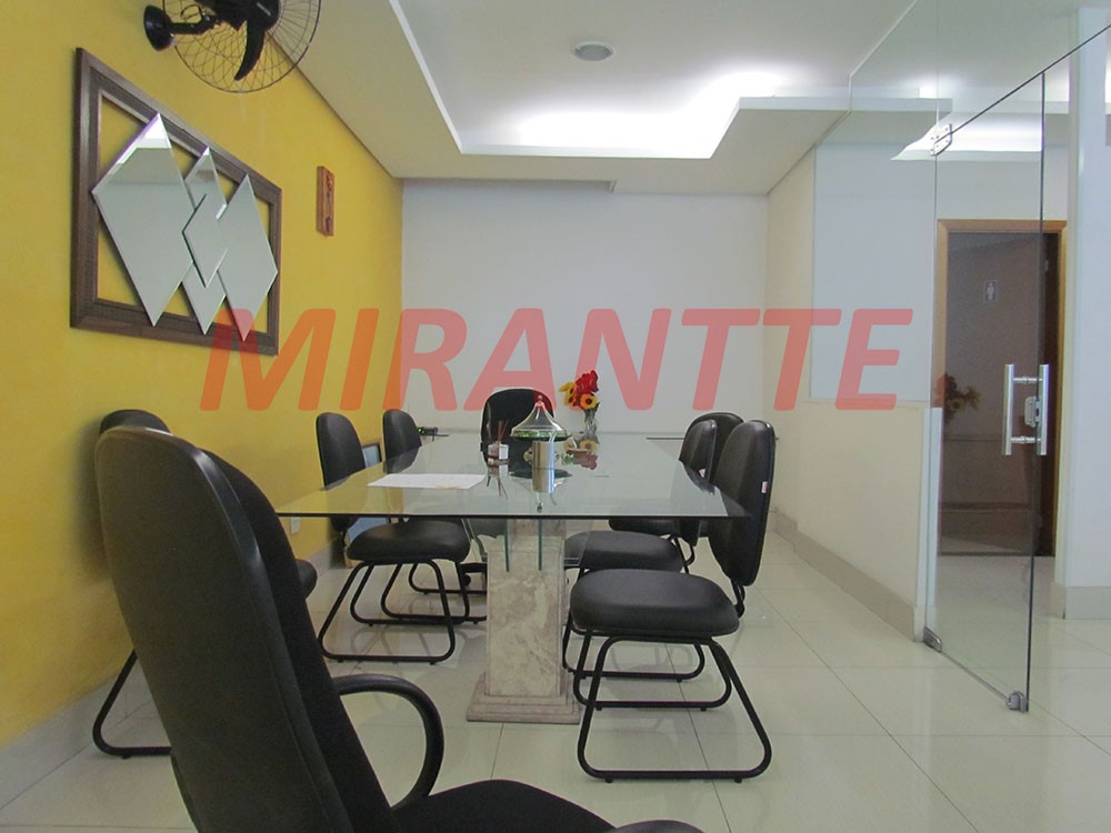 Comercial de 350m² em Santana