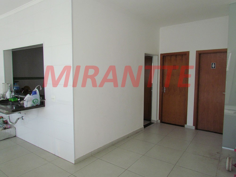 Comercial de 350m² em Santana