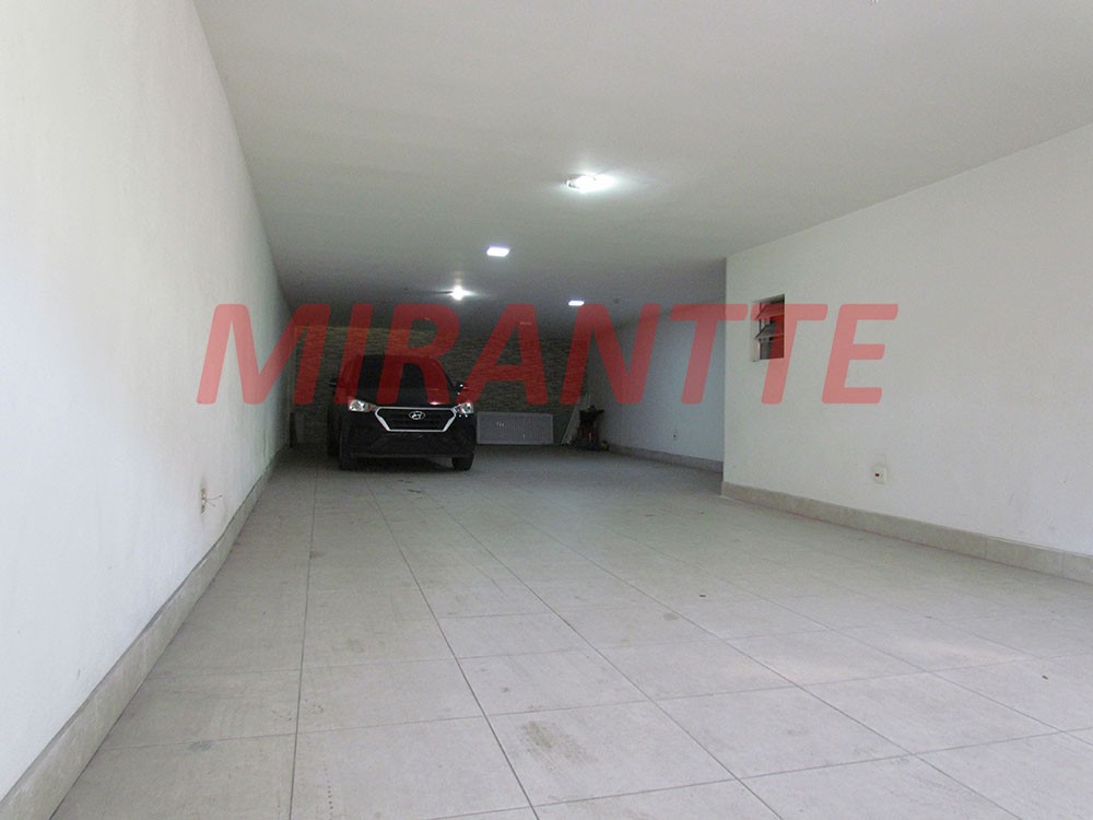 Comercial de 350m² em Santana