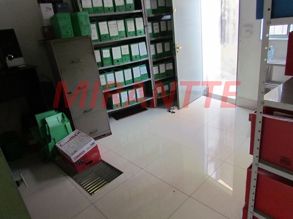 Comercial de 350m² em Santana