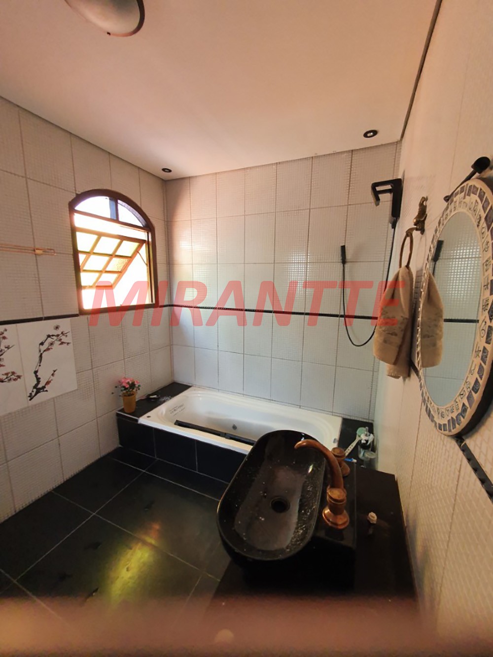 Sobrado de 140m² com 4 quartos em Pacaembu