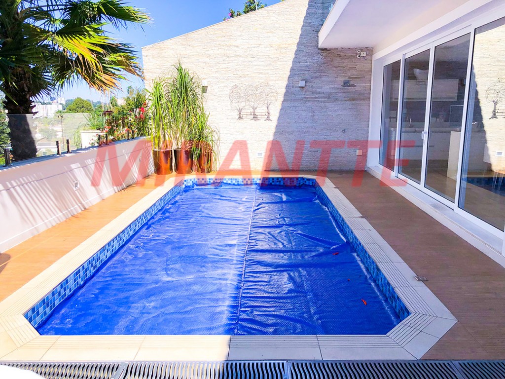 Sobrado de 700m² com 4 quartos em Jardim Virginia Bianca