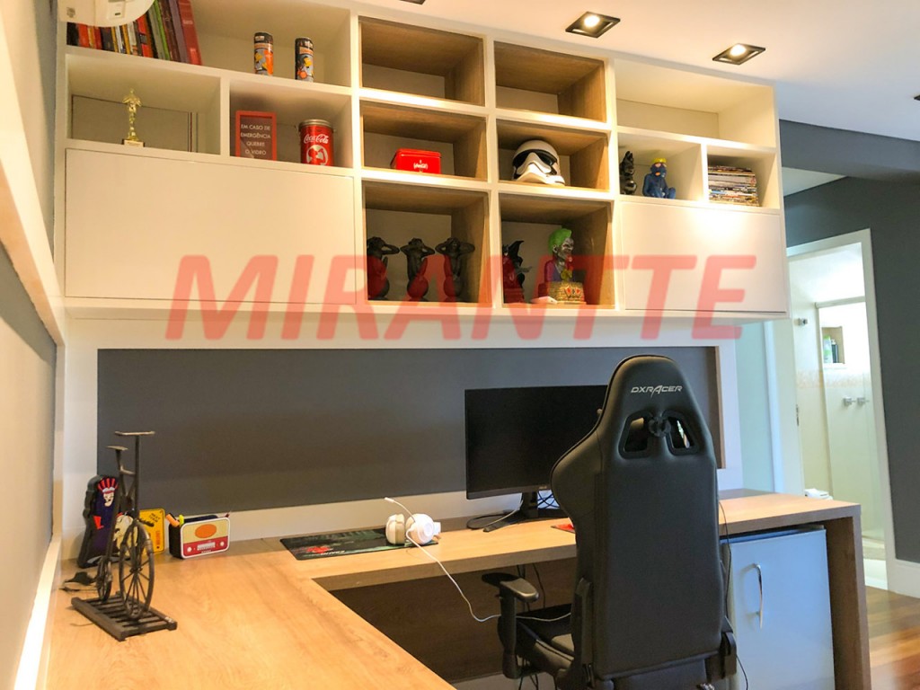 Sobrado de 700m² com 4 quartos em Jardim Virginia Bianca
