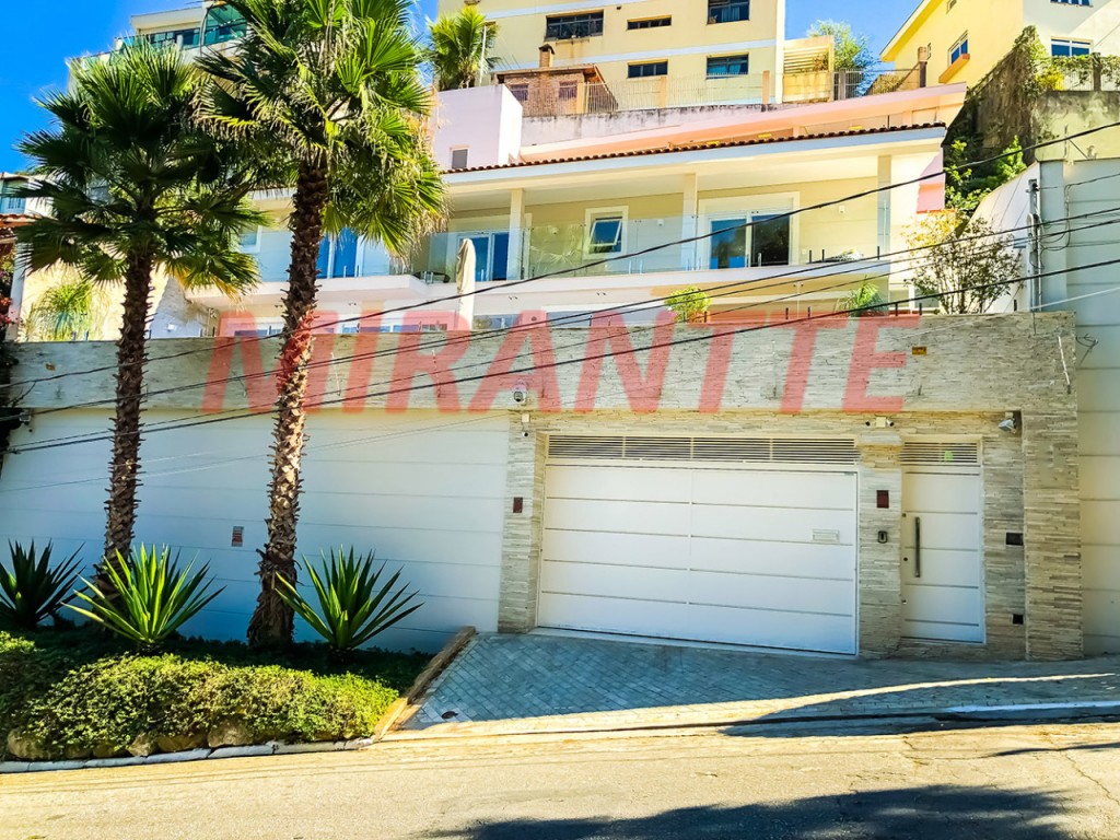 Sobrado de 700m² com 4 quartos em Jardim Virginia Bianca