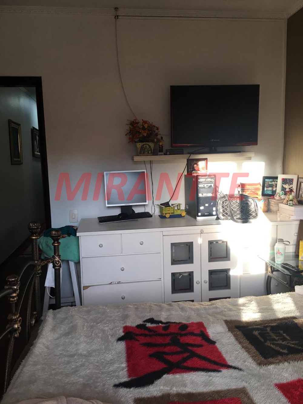Sobrado de 250m² com 3 quartos em Vila Mazzei