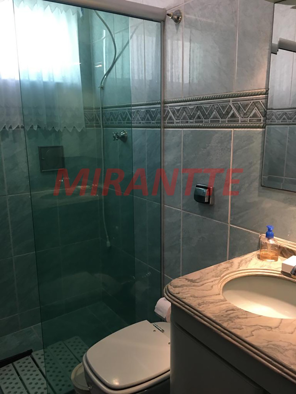 Sobrado de 250m² com 3 quartos em Vila Mazzei