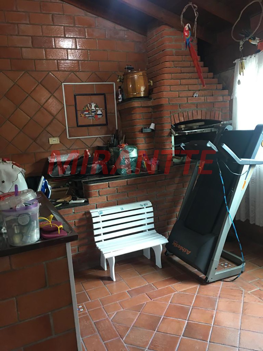 Sobrado de 250m² com 3 quartos em Vila Mazzei