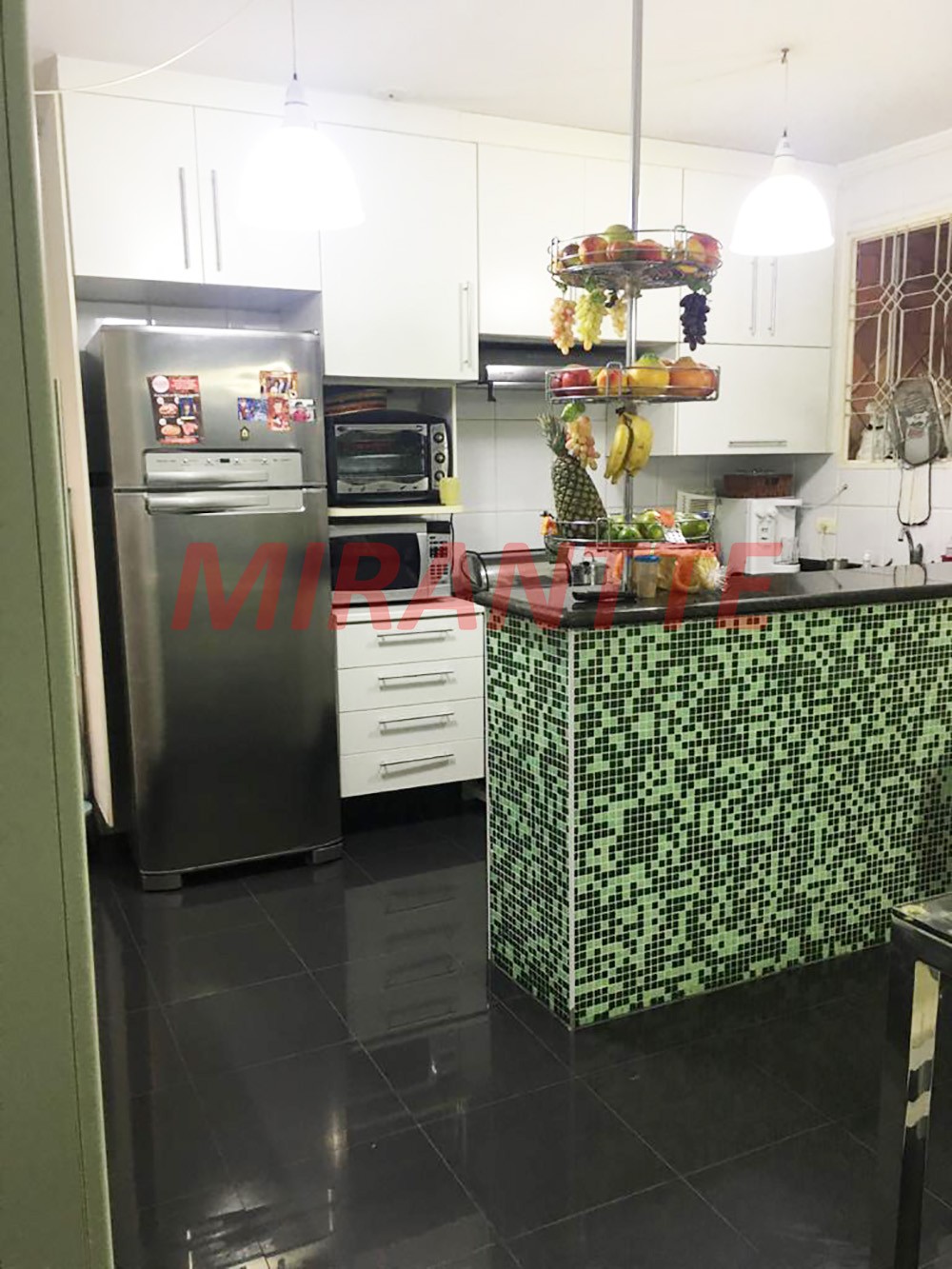 Sobrado de 250m² com 3 quartos em Vila Mazzei