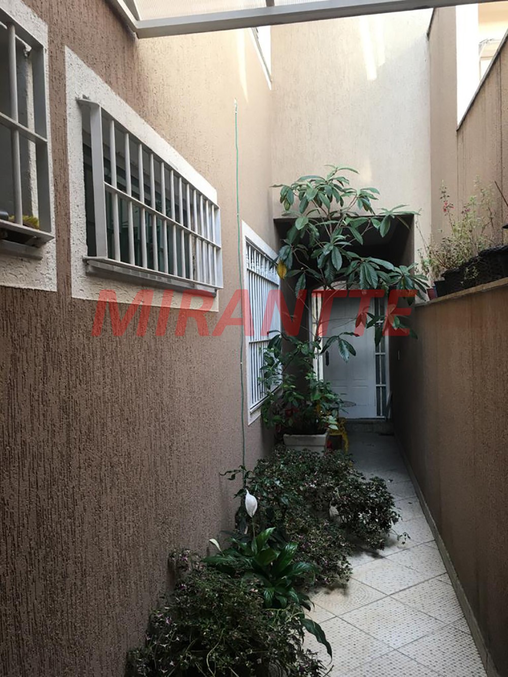 Sobrado de 250m² com 3 quartos em Vila Mazzei