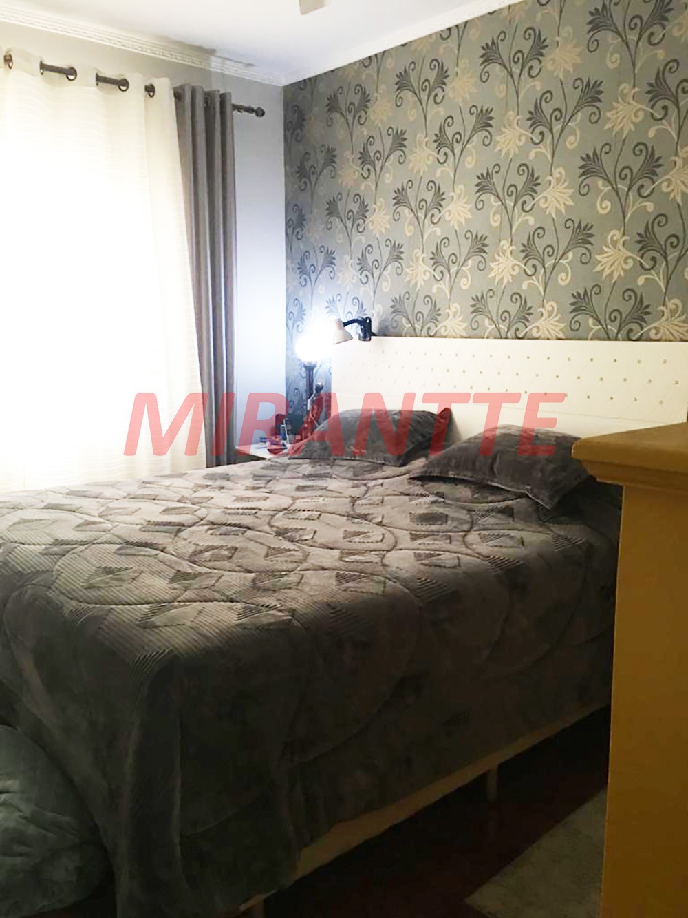 Sobrado de 250m² com 3 quartos em Vila Mazzei