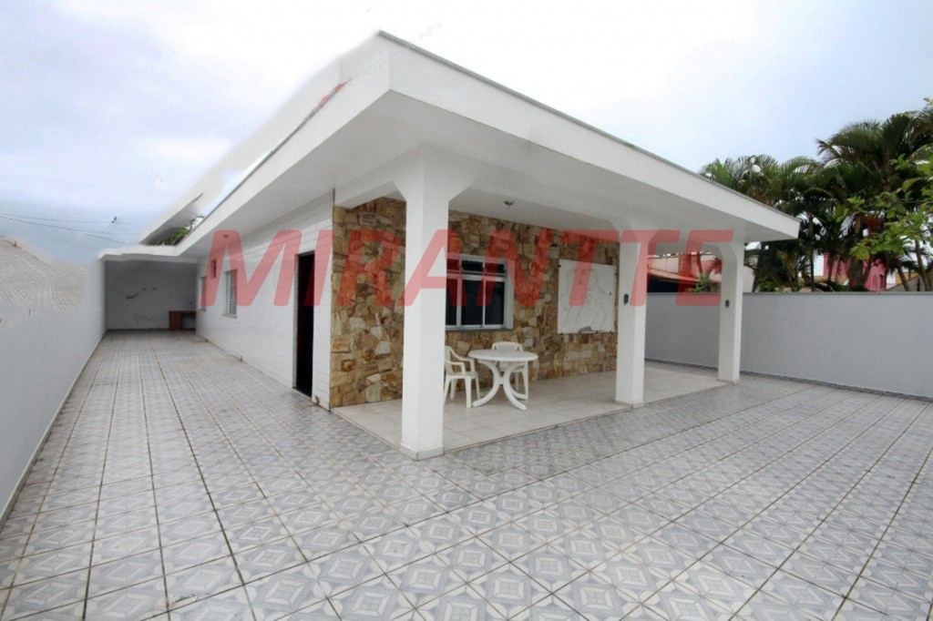 Casa terrea de 128m² com 3 quartos em Suarão