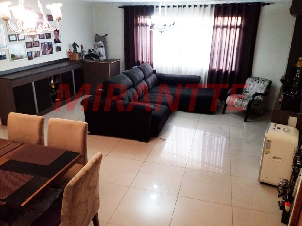 Sobrado de 197m² com 3 quartos em Limão