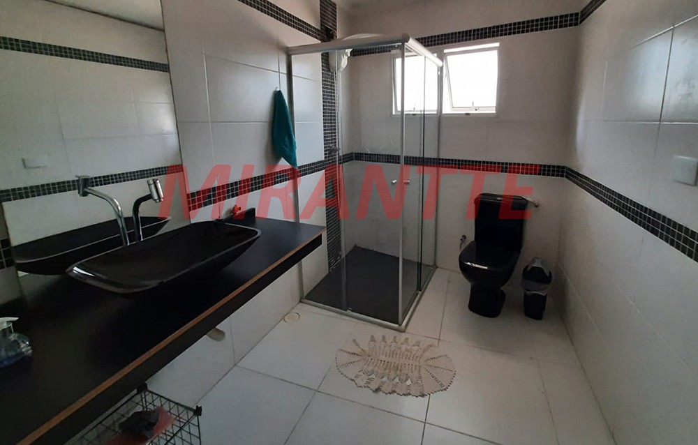 Sobrado de 197m² com 3 quartos em Limão