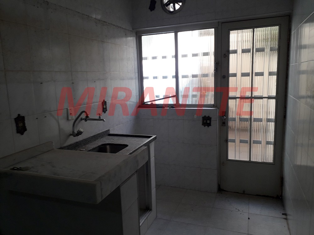 Comercial de 90m² com 3 quartos em Água Fria