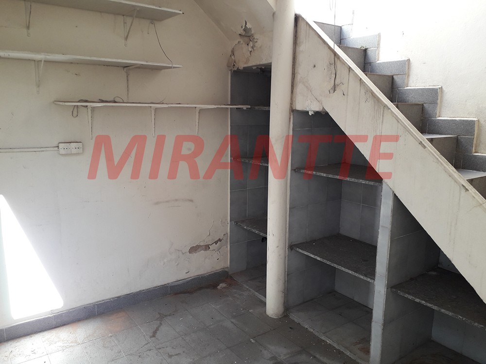Comercial de 90m² com 3 quartos em Água Fria