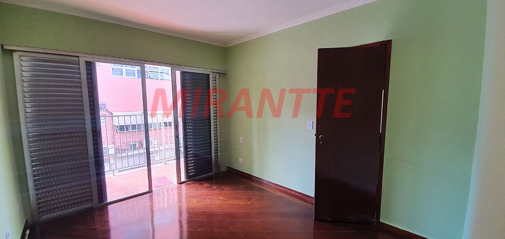 Sobrado de 351m² com 3 quartos em Centro