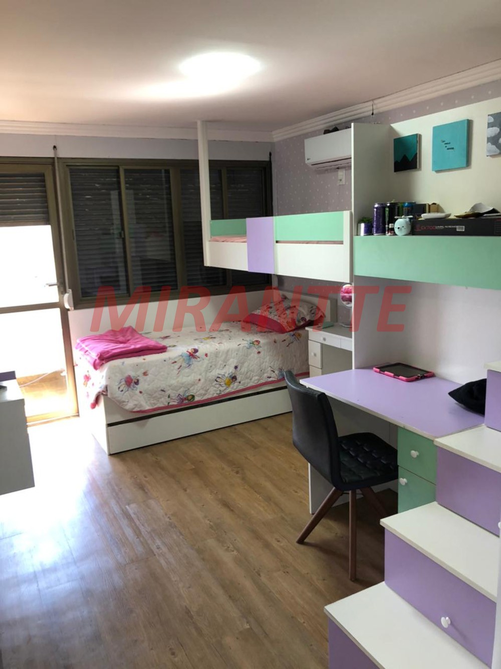 Apartamento de 200m² com 4 quartos em Santana