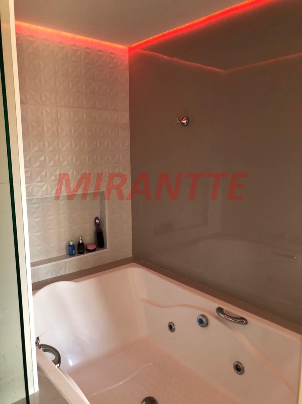 Apartamento de 200m² com 4 quartos em Santana