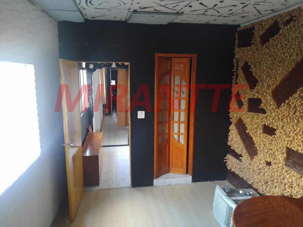 Sobrado de 350m² com 3 quartos em Santana
