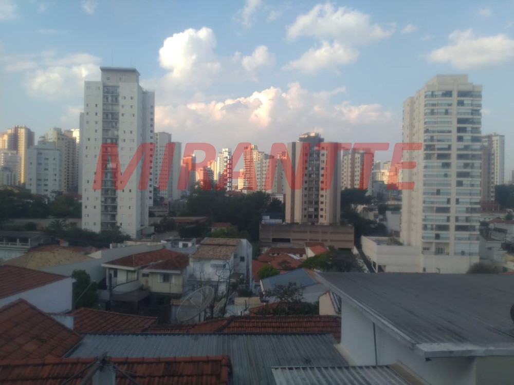 Sobrado de 350m² com 3 quartos em Santana