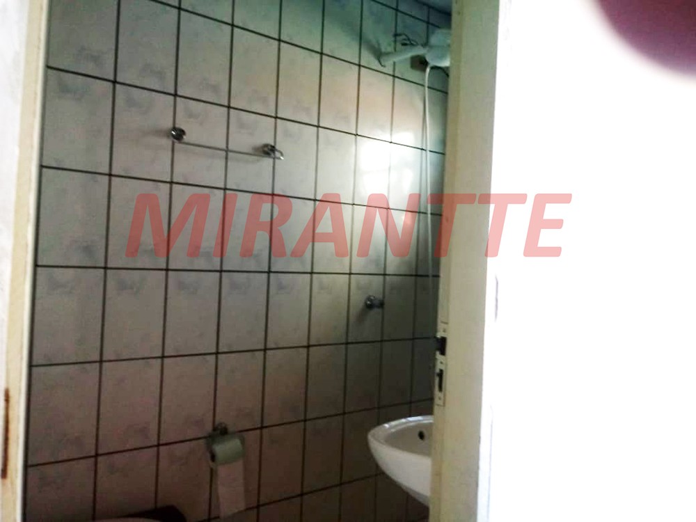 Sobrado de 183m² com 8 quartos em Jaçana
