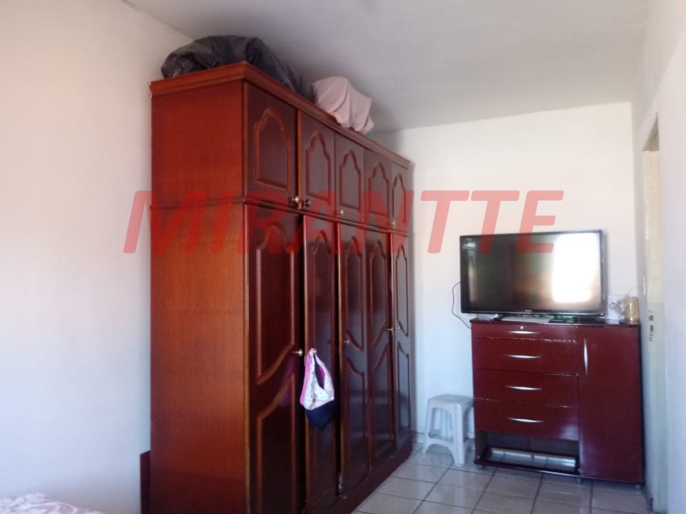 Sobrado de 183m² com 8 quartos em Jaçana