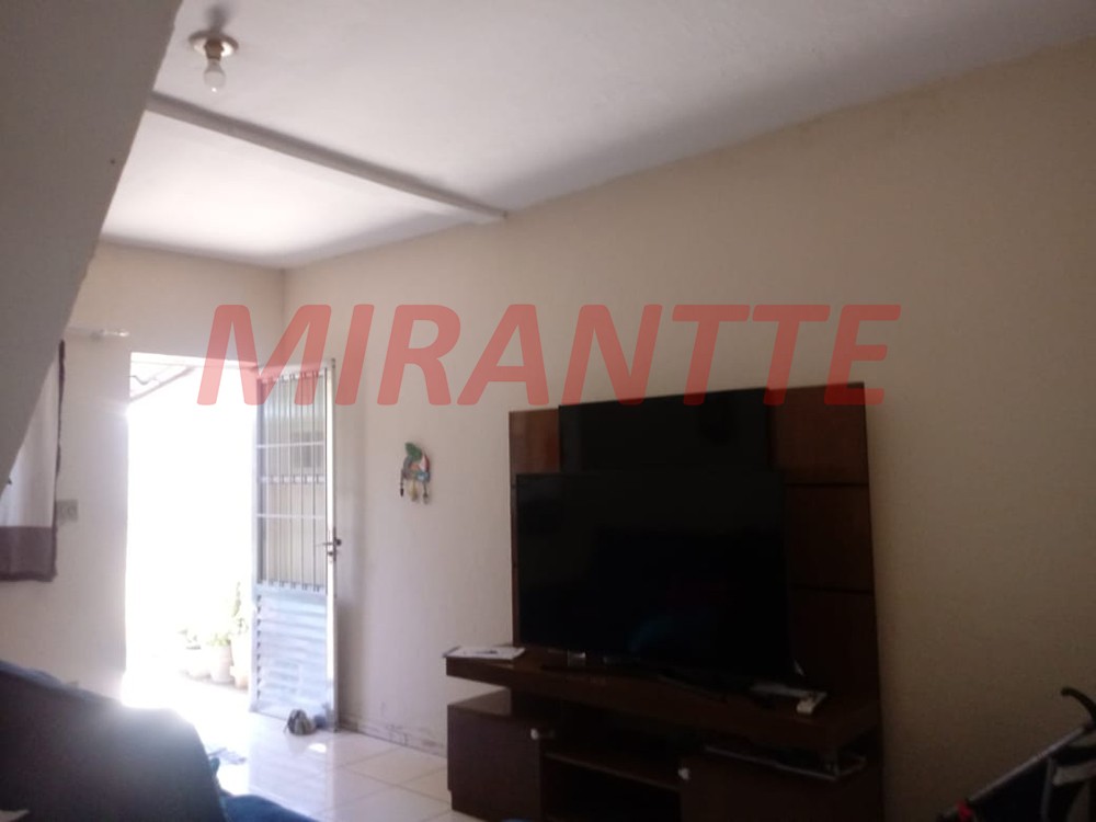 Sobrado de 183m² com 8 quartos em Jaçana