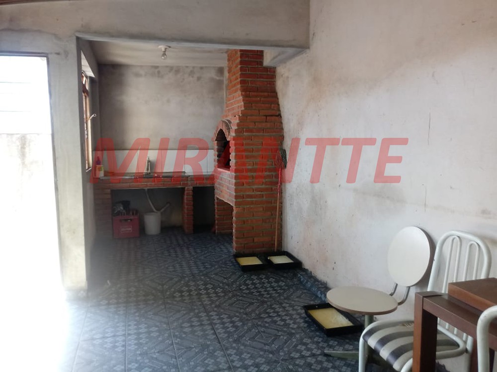Sobrado de 183m² com 8 quartos em Jaçana