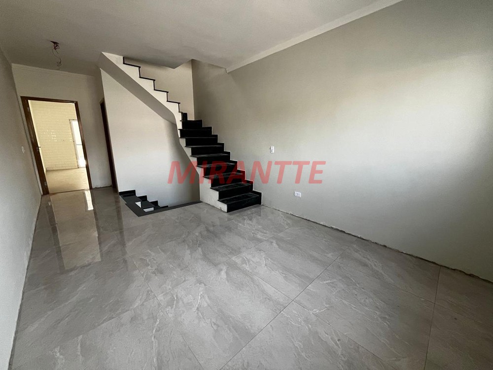 Sobrado de 135m² com 3 quartos em Parada Inglesa