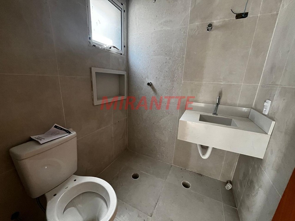 Sobrado de 135m² com 3 quartos em Parada Inglesa