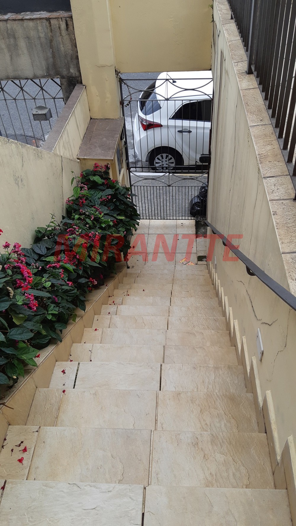 Sobrado de 160m² com 3 quartos em Santana