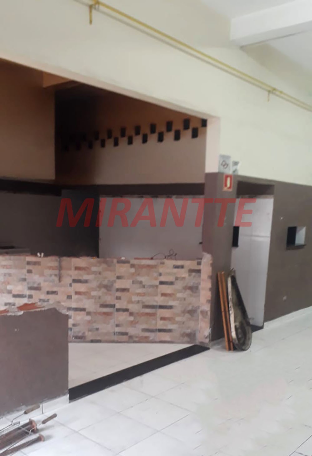 Comercial de 240m² em Jardim Vila Galvão