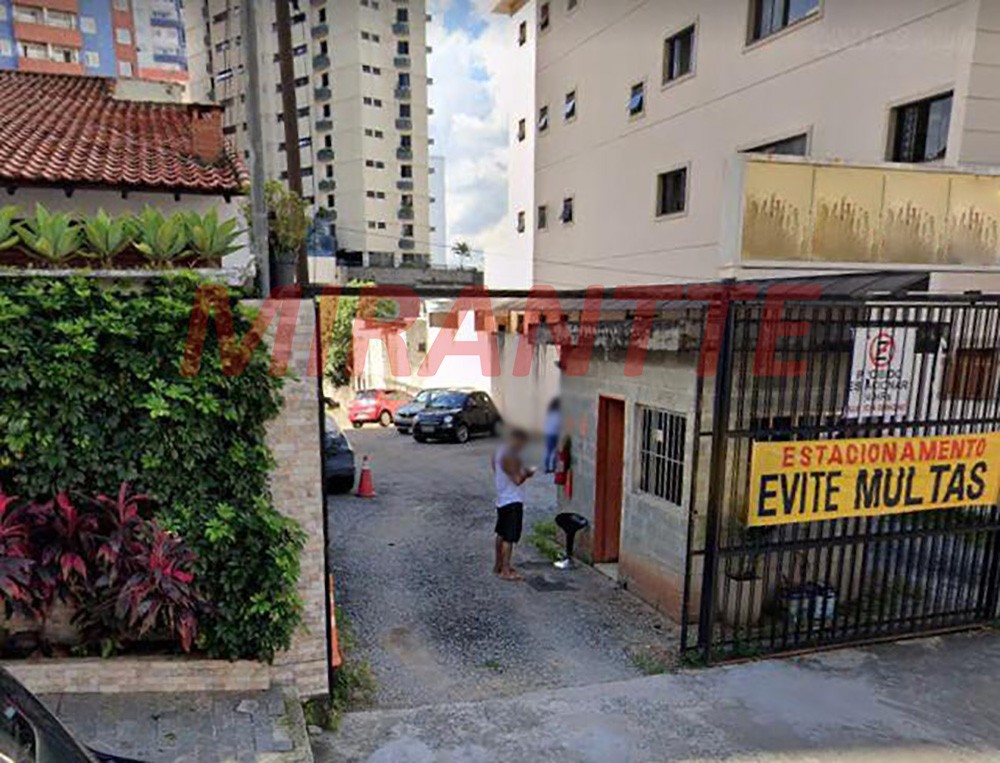 Terreno de 732m² em CENTRO