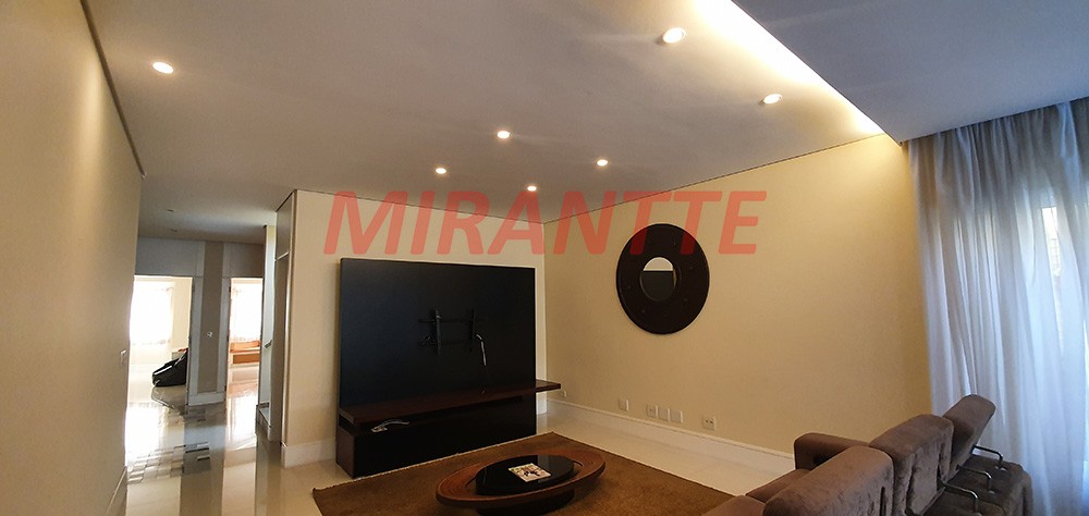 Sobrado de 545m² com 4 quartos em Jardim São Bento