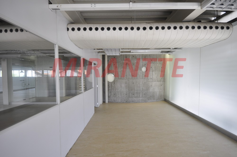 Comercial de 1970m² em Lapa