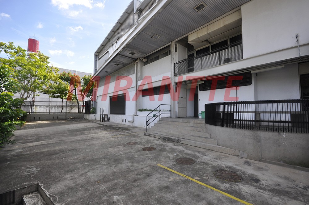 Comercial de 1970m² em Lapa