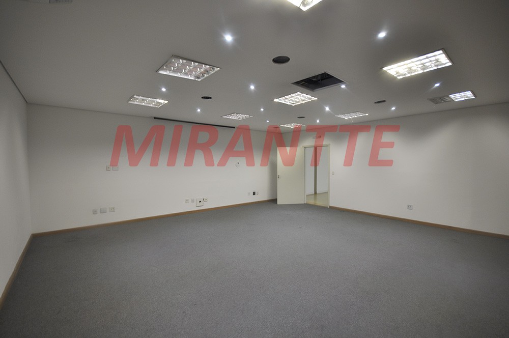 Comercial de 1970m² em Lapa